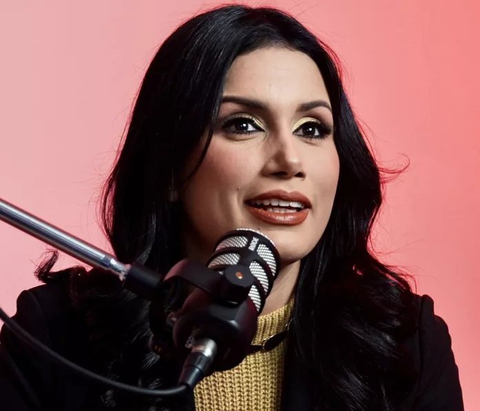 Carolina Campos, una comunicadora social que destaca con su talento.