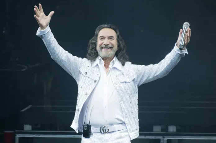 Foto: Billboard El legendario cantautor mexicano Marco Antonio Solís ha anunciado oficialmente su nueva y esperada gira internacional por los Estados Unidos, titulada